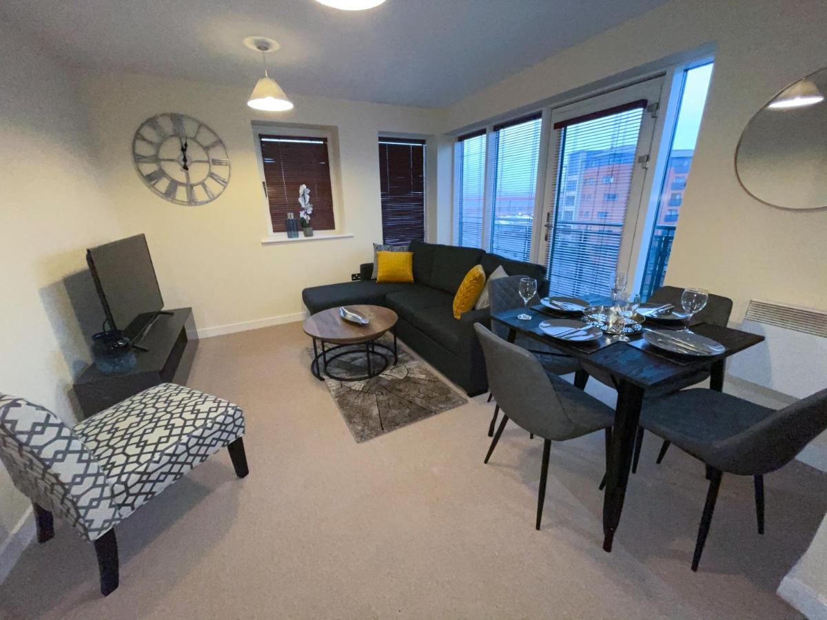 Station Side Penthouse Wolverhampton Exterior foto